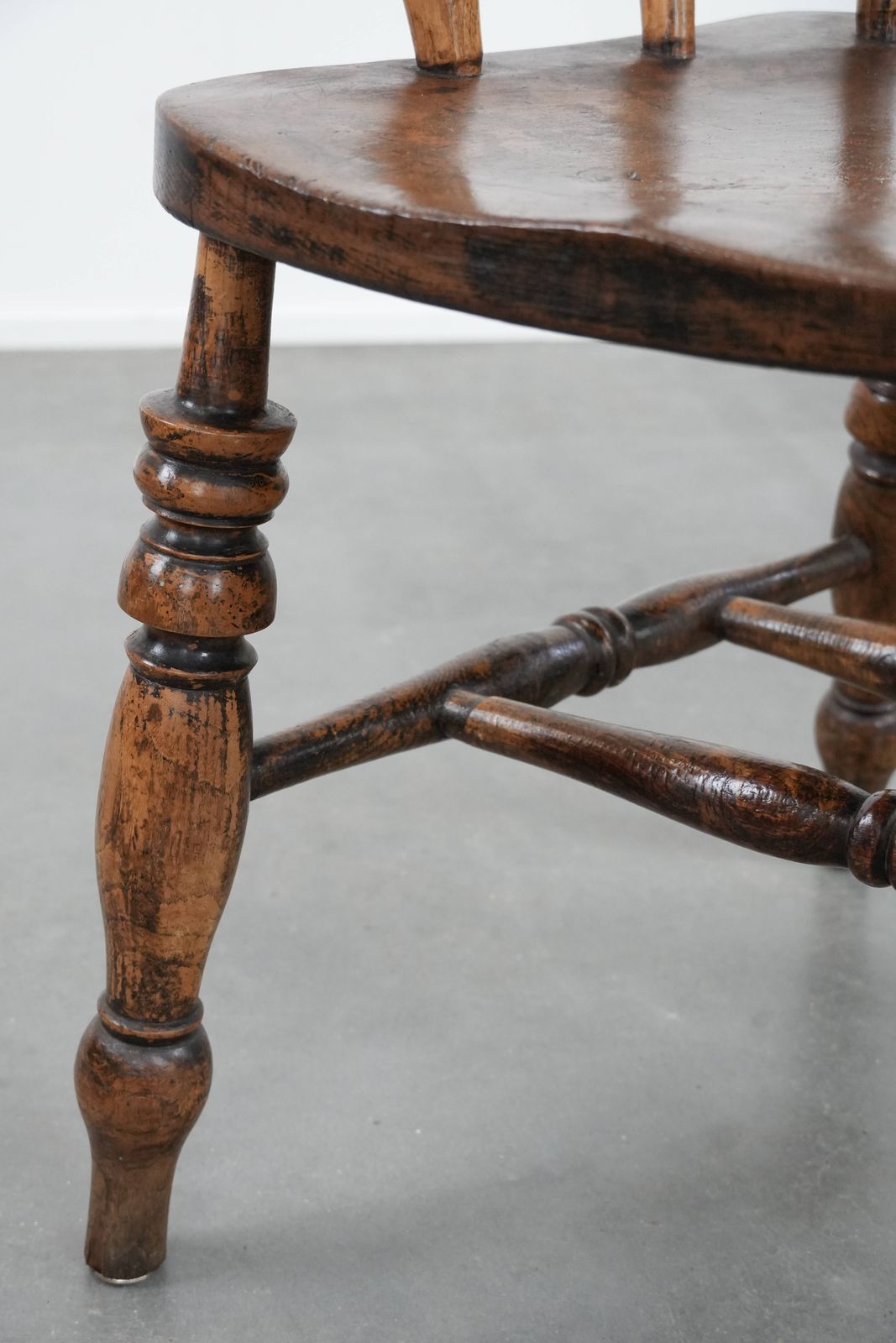 Meubels Antieke Engelse Captain Chair / Zijstoel / Bureaustoel Uit Het Begin Van De 19e Eeuw photo
