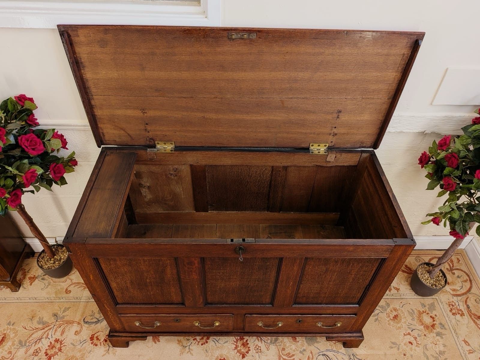 Early 19th Century Solid Oak Mule Chest W/ Cross Banded Drawers photo 475.0