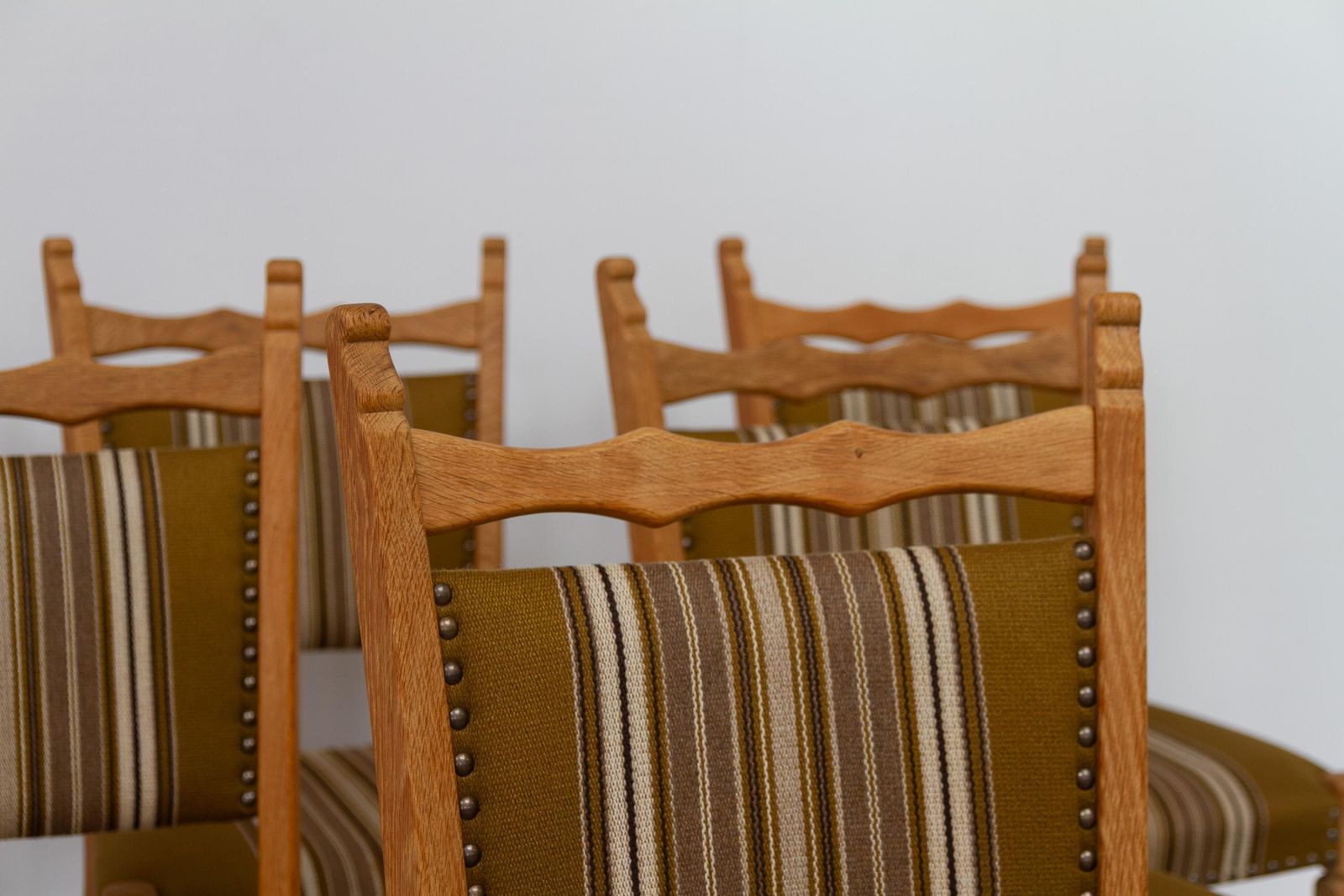 Danish Brutalist Oak Dining Chairs By Henning Kjærnulf, 1970s. Set Of 6. photo vintage