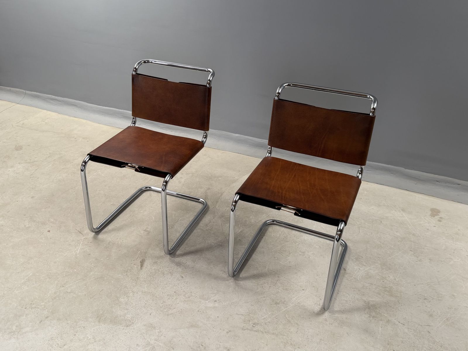 Pair Of Dining Or Side Or Hall Bauhaus Cantilever Chairs  Mart Stam S33 Style  Chrome & Saddle Leather photo vintage
