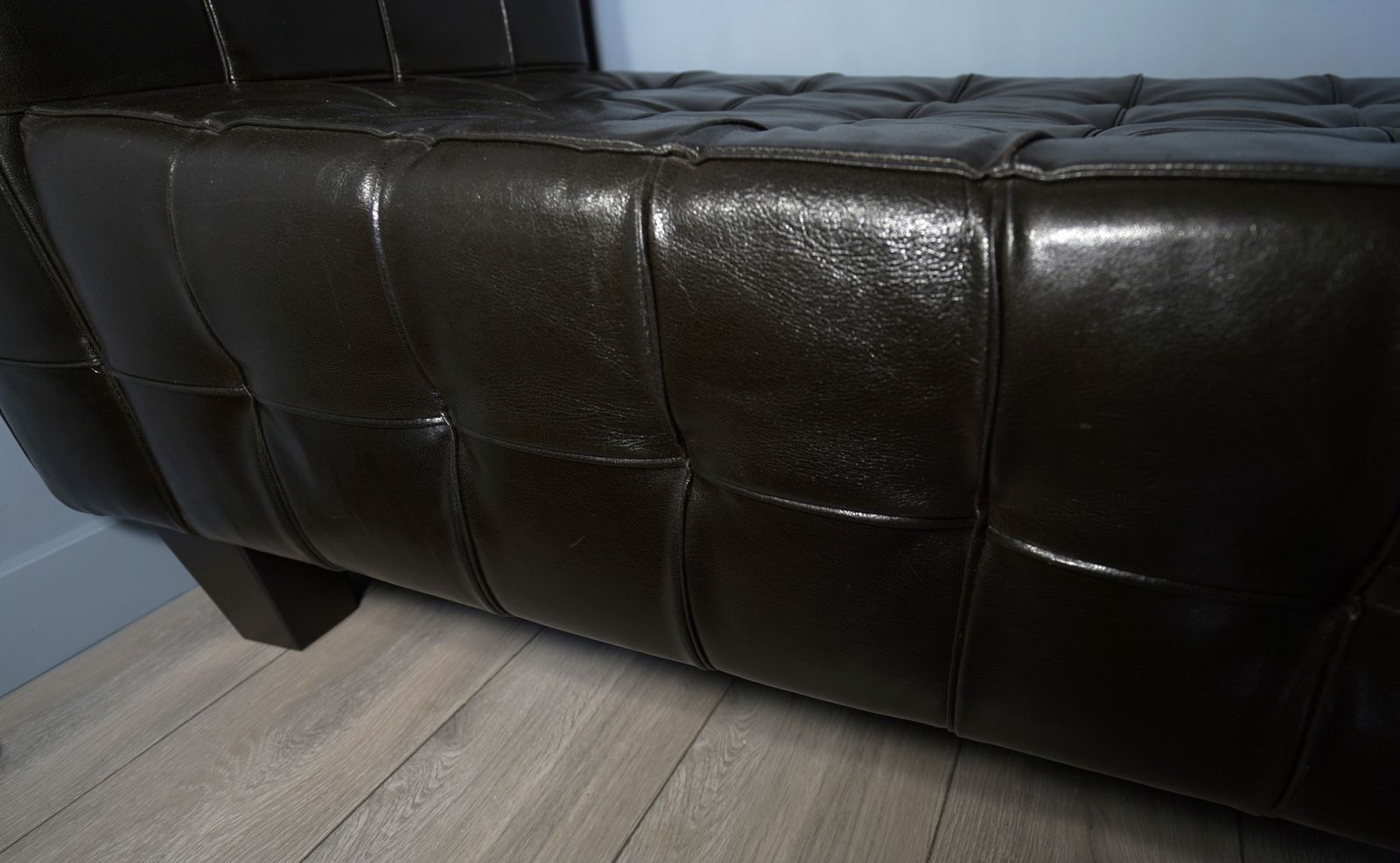 photo furniture Leather Window Seat By Stone International