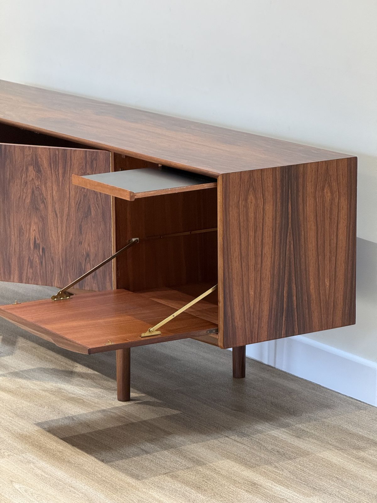 McIntosh Long Sideboard In Rosewood photo vinterior