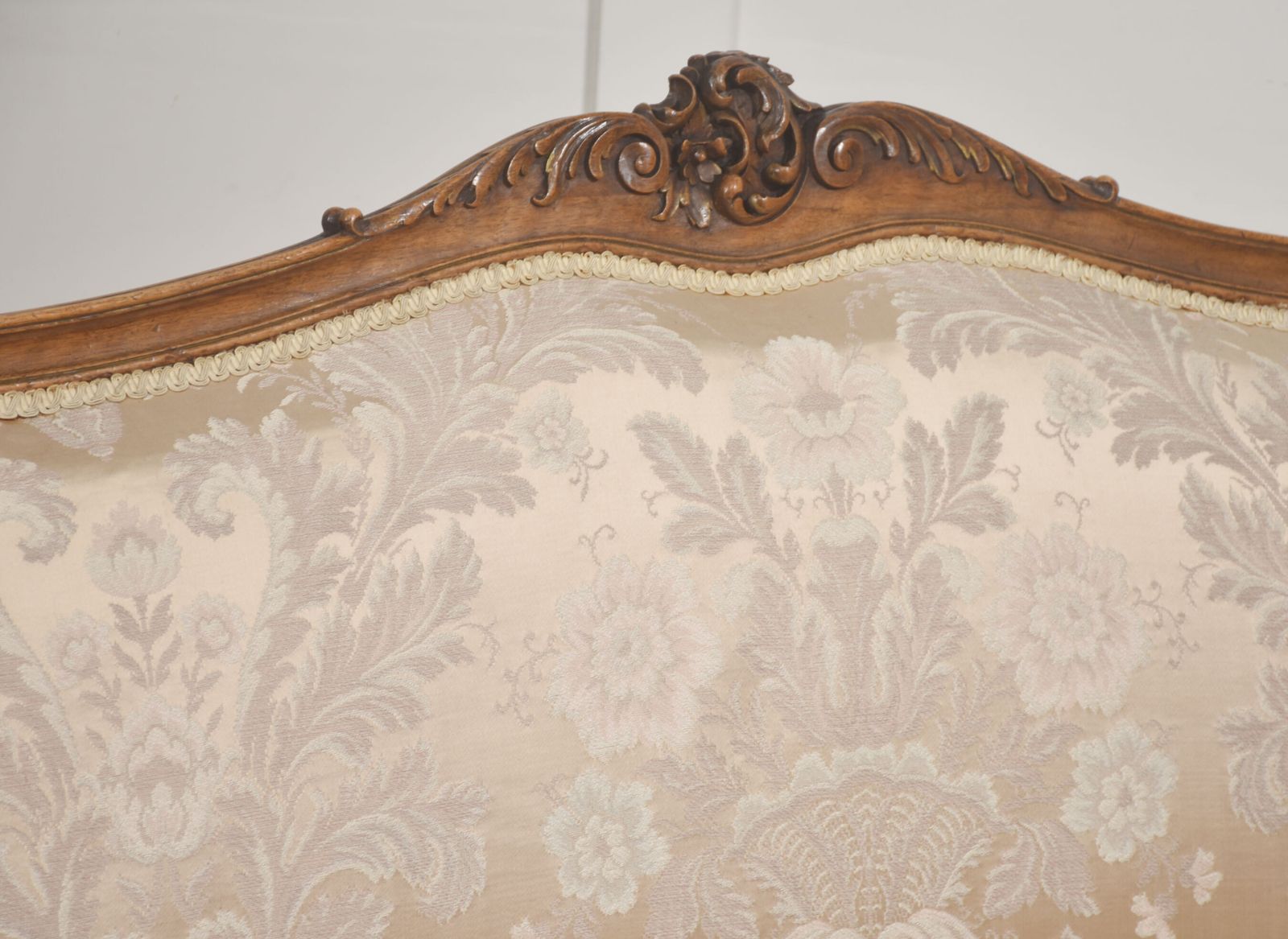 photo furniture Louis XV Style Carved Walnut Settee With Damask Upholstery