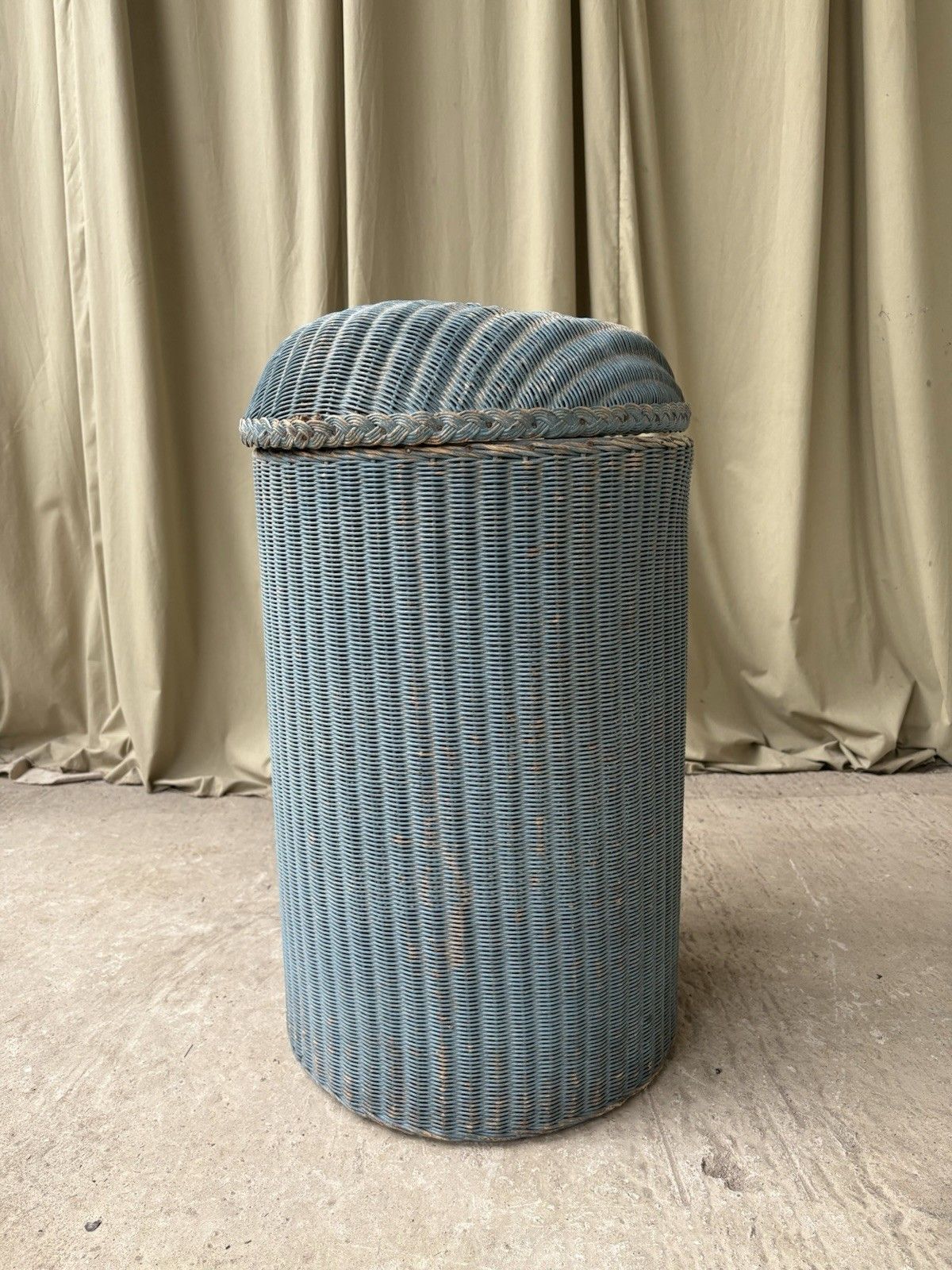 Vtg Antique Laundry Basket Bin Storage Chest Trunk Blanket Box R1113 photo furniture