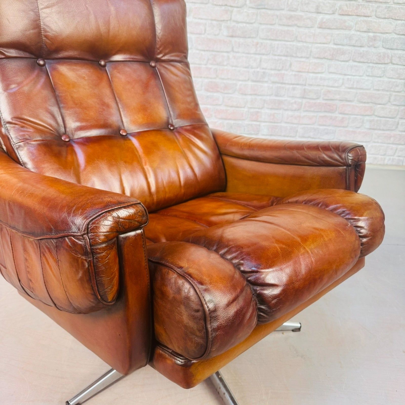 photo furniture Mid Century Danish Leather Swivel Armchair – Hand Dyed Tan Colour
