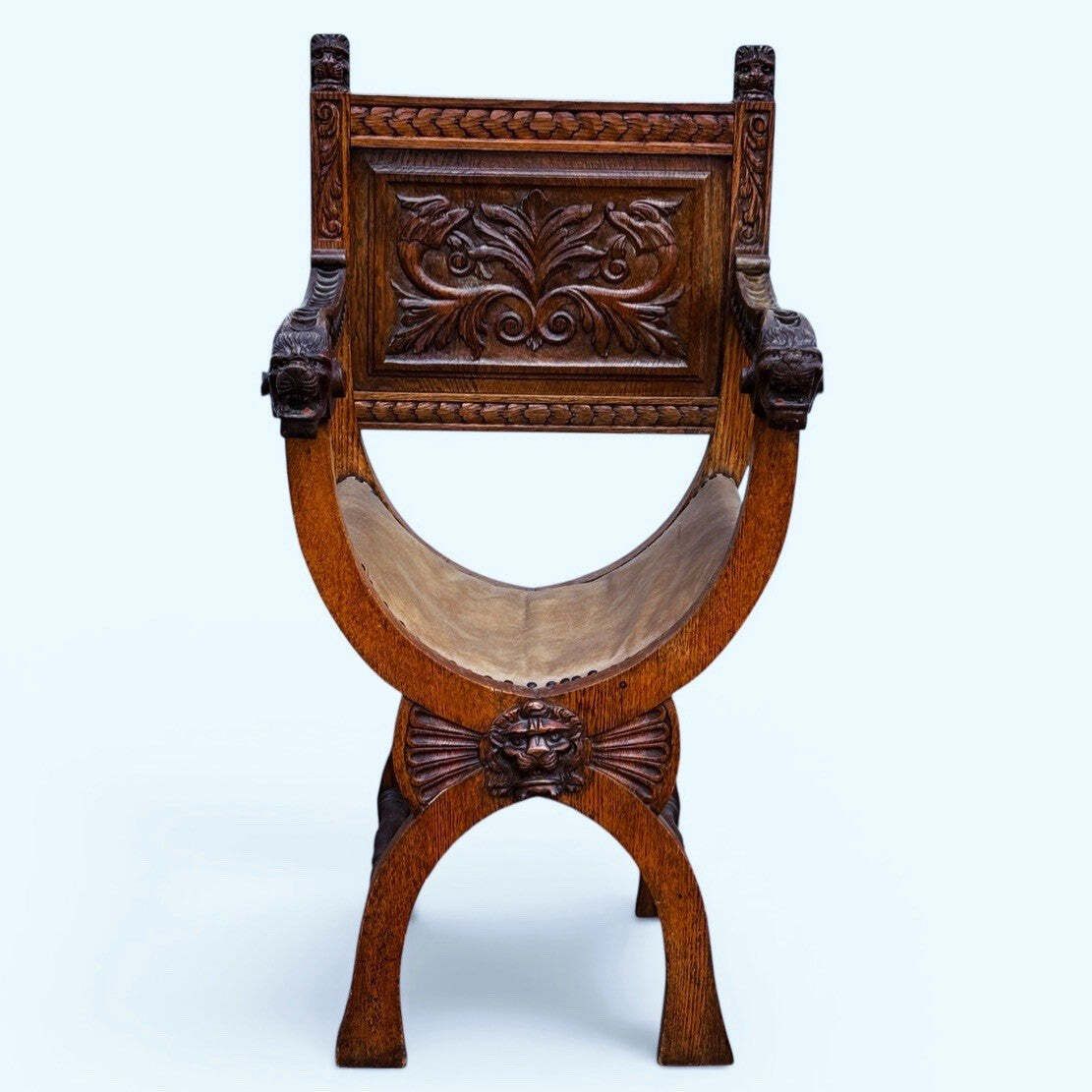 Edwardian Oak Chair, With Finely Carved Lion Heads Decoration