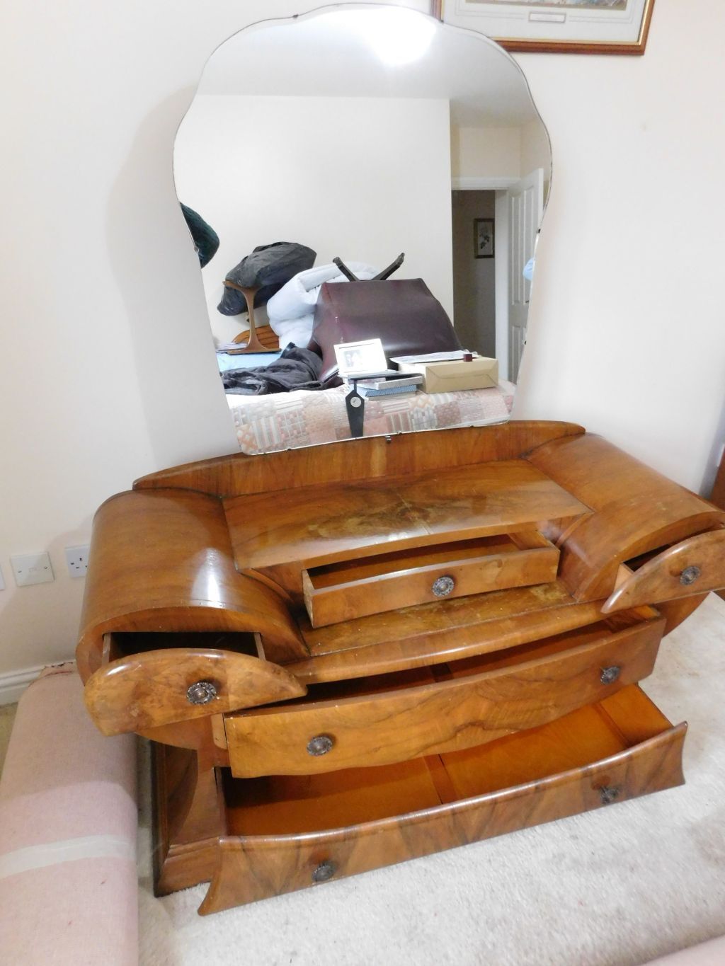 Early 20th Century Dressing Table Art Deco Style. photo furniture