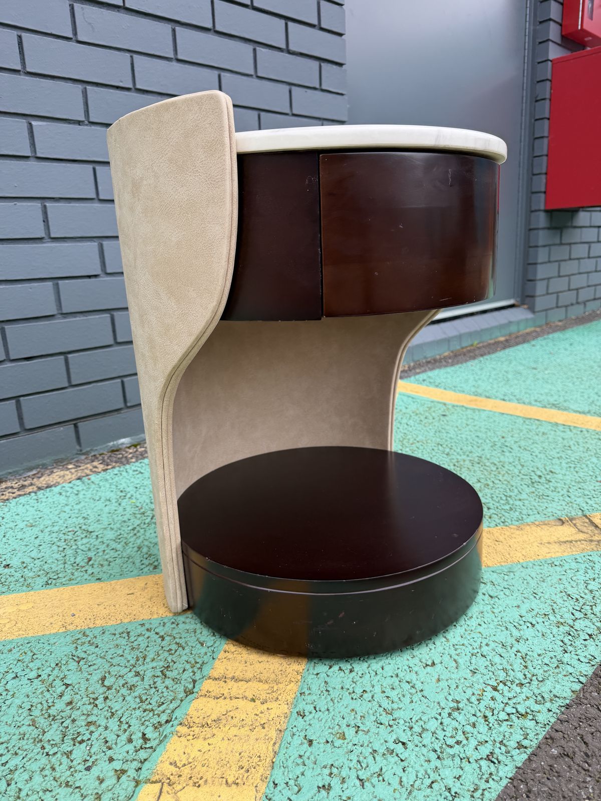photo vinterior Stunning Contemporary Marble Top & Leather Round Side / End / Bedside Table, – Superb Condition, Rrp £1,500