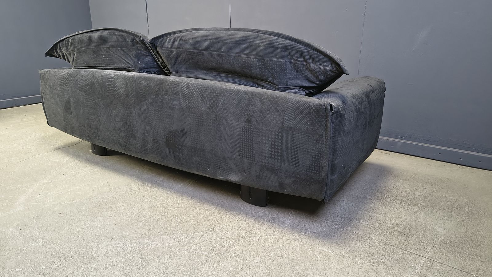 Velvet Sofa By Saporiti Italia, 1980s photo for sale