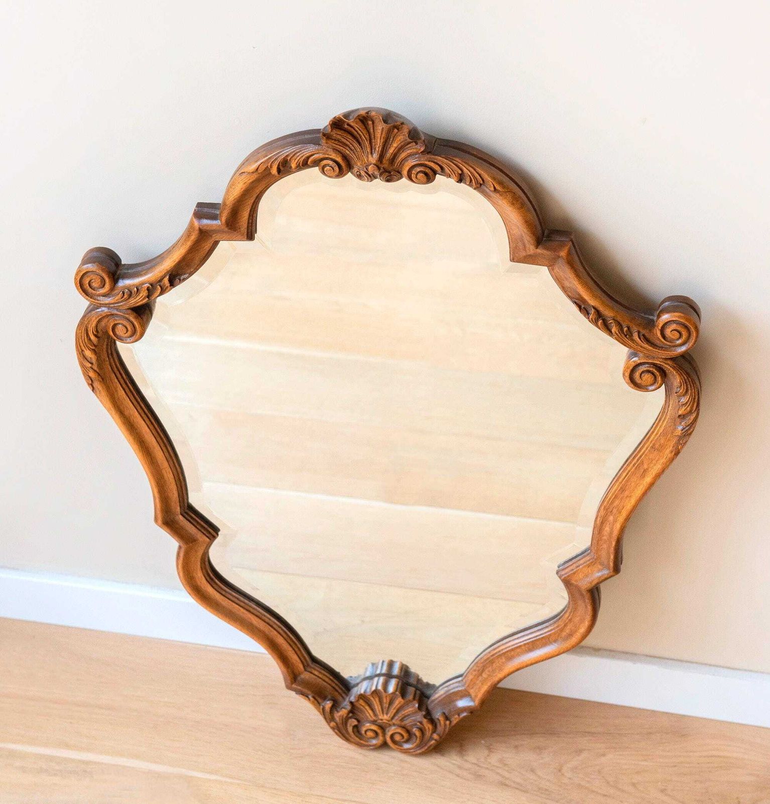 Antieke Sierspiegel   Rococo Louis XV Stijl   Groot Handgesneden Houten Lijst photo furniture