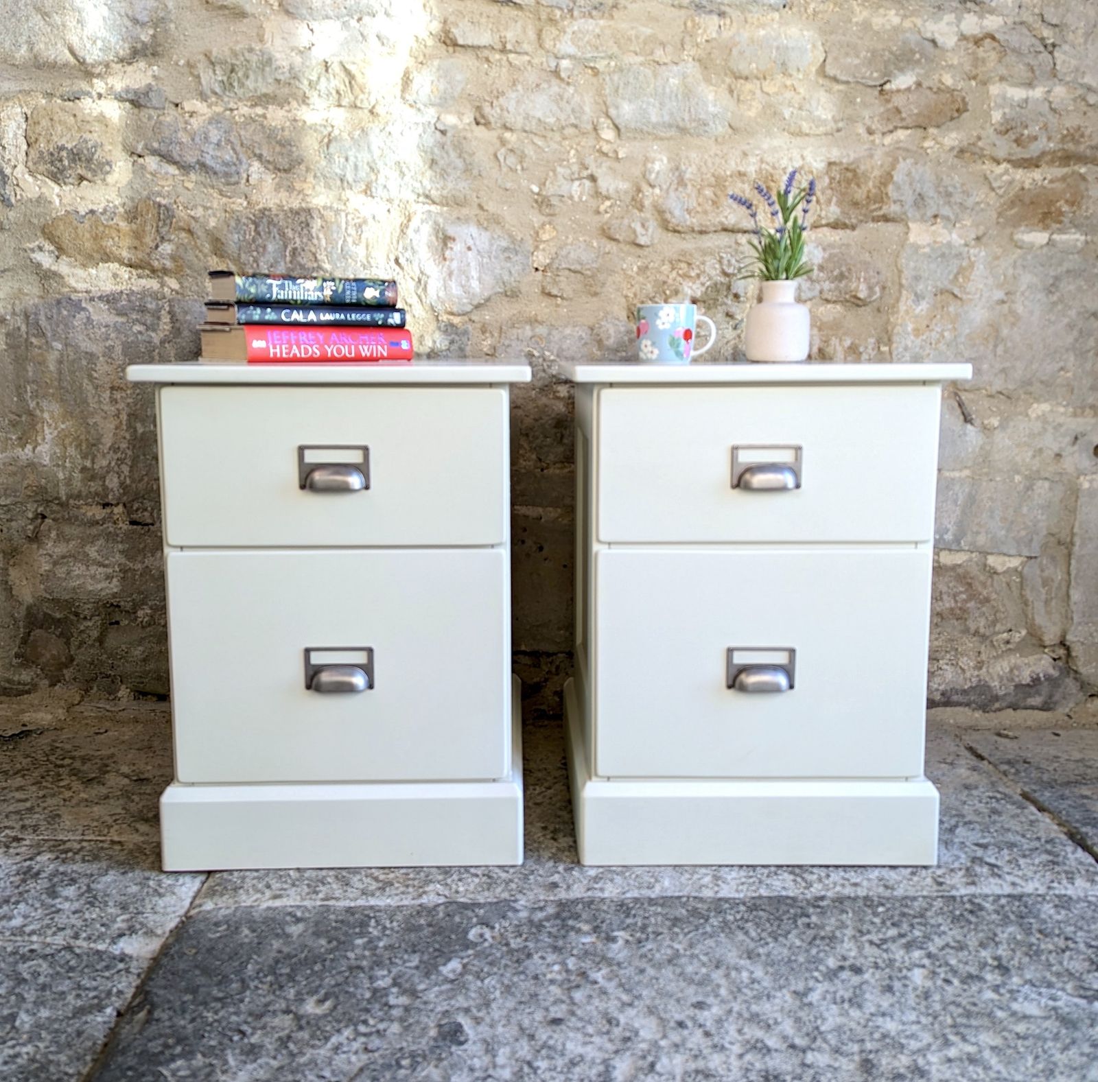Pair Painted Bedside Tables With Drawers   Off White/ Cream   Sku 140