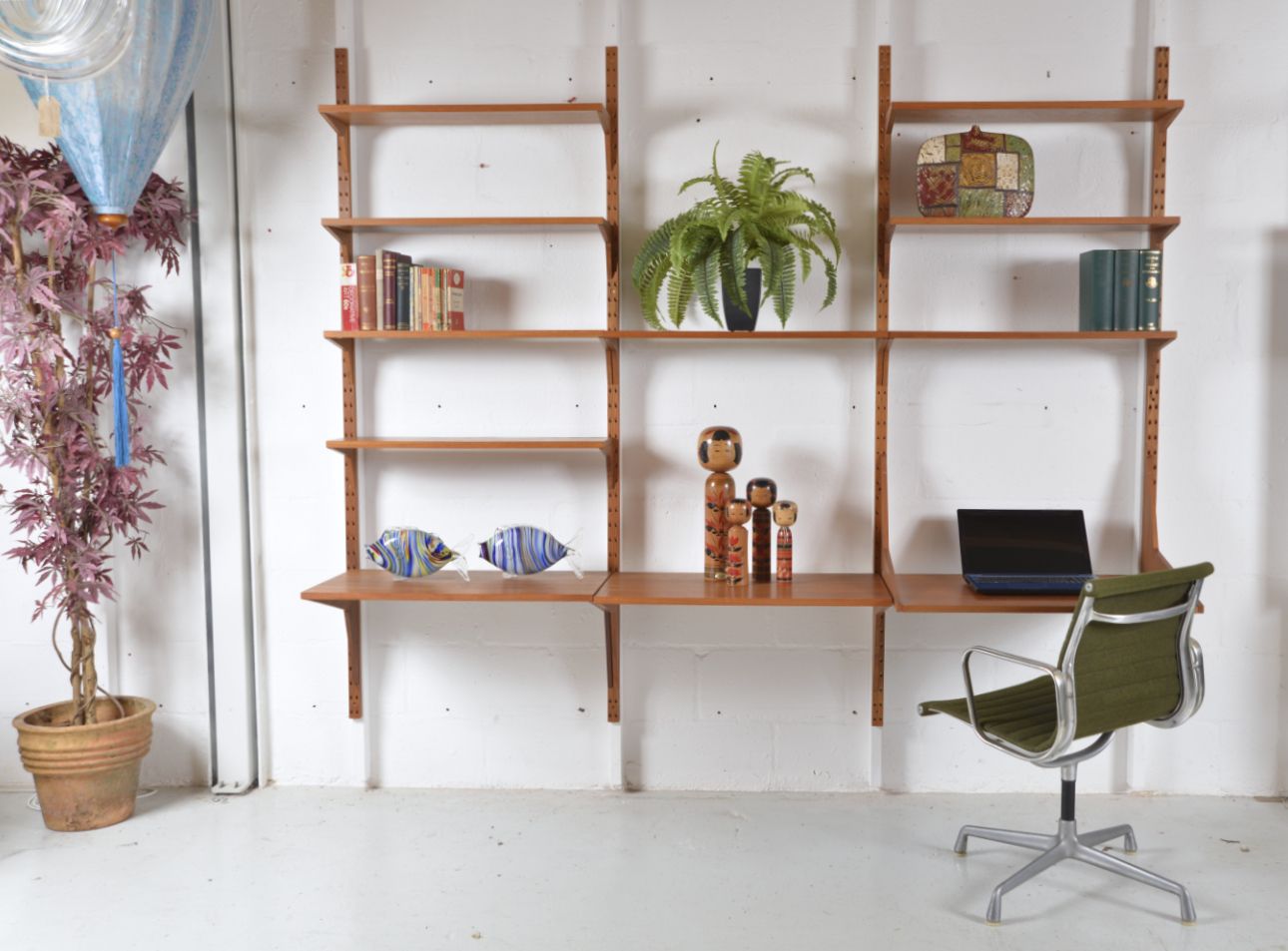 photo vintage Midcentury Danish Teak 3 Bay Cado Modular Shelving System Desk By Poul Cadovius