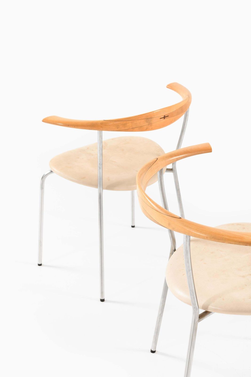Set Of 2 Armchairs In Birch And Leather By Hans Wegner, 1960s photo buy