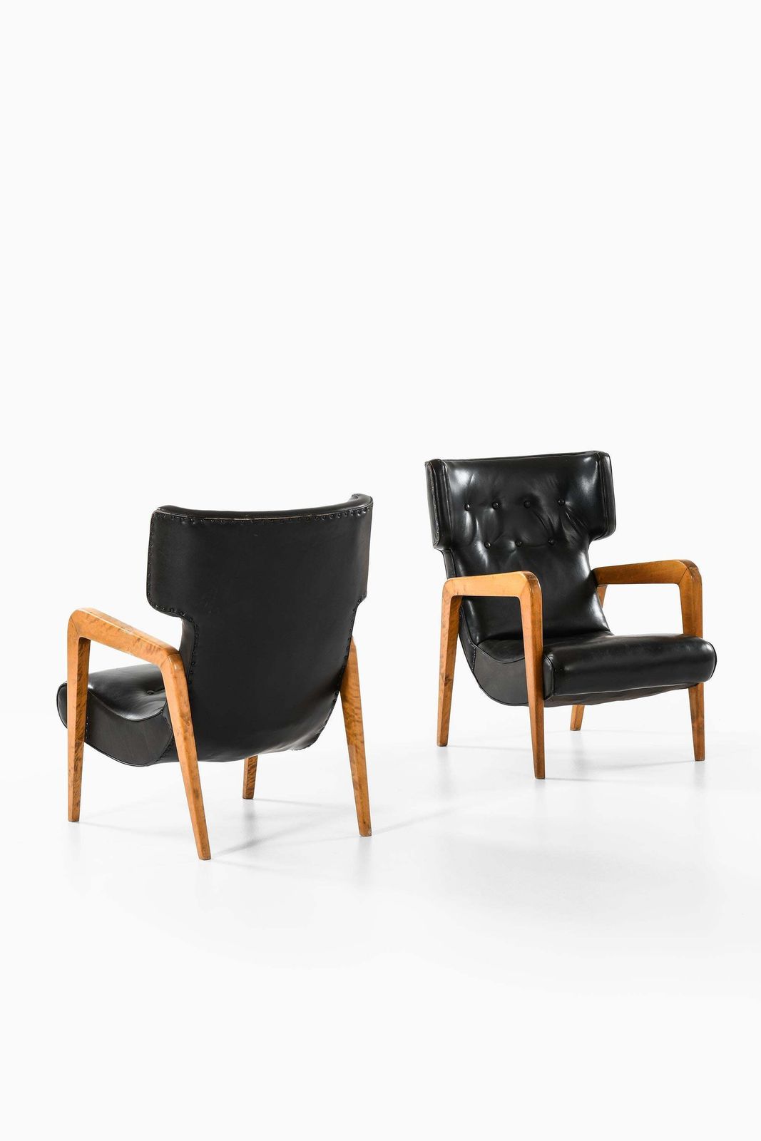 Set Of 2 Easy Chairs In Leather And Brich, 1950s photo vintage