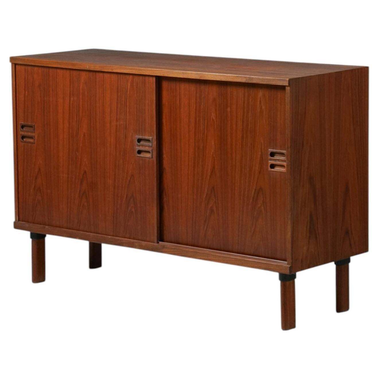 Scandinavian Modern Model 255 Sideboard, Maija Heikinheimo, Artek, 1960s