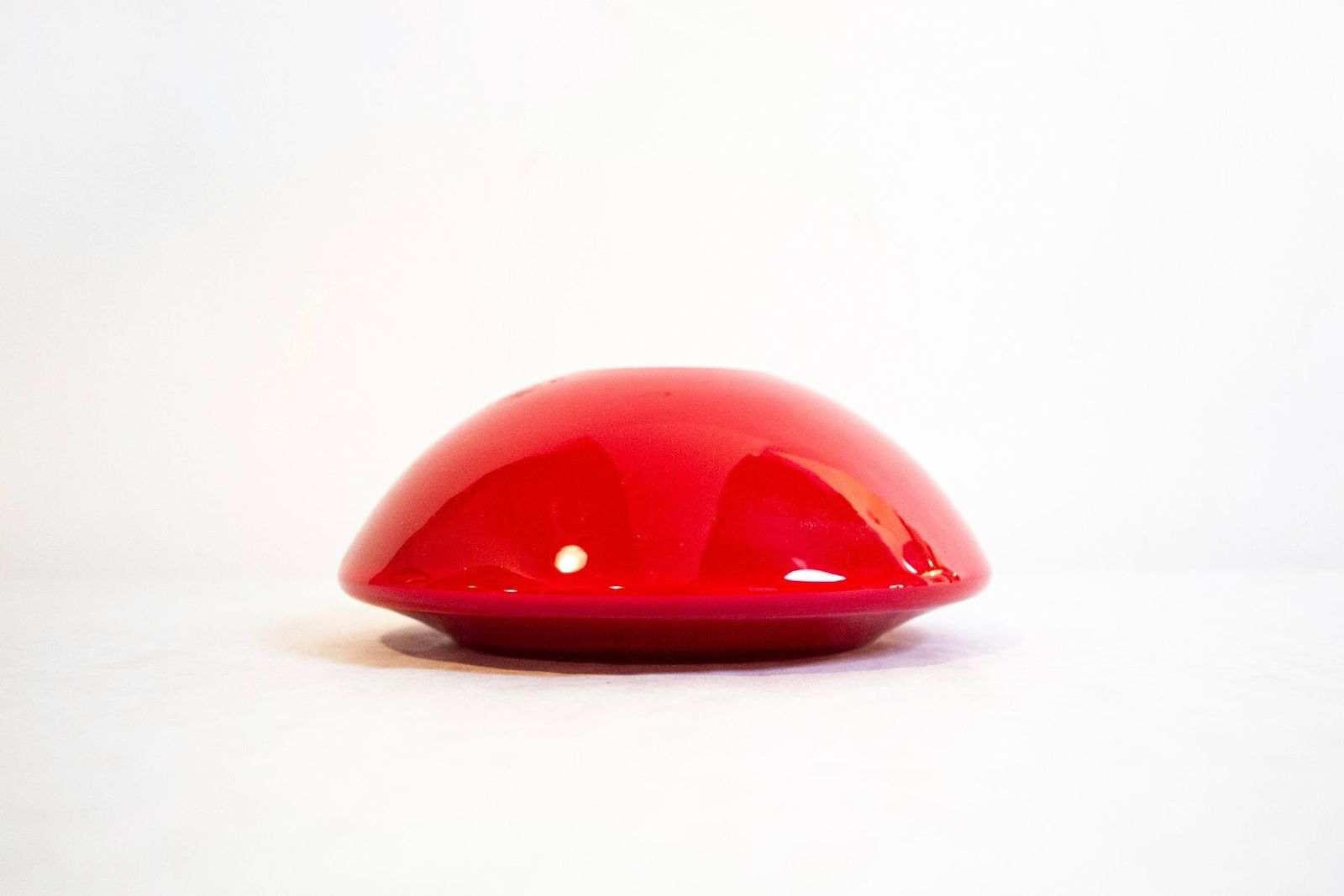 Handgeblazen Rood En Wit Glazen Vaas Van Walter Gropius Voor Rosenthal, 1969 photo furniture
