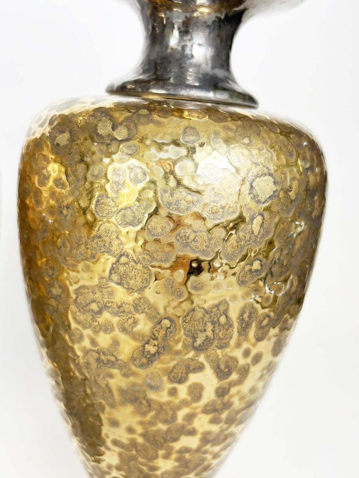 photo furniture Pair Of Gilded Metal Lamps, France, 1980