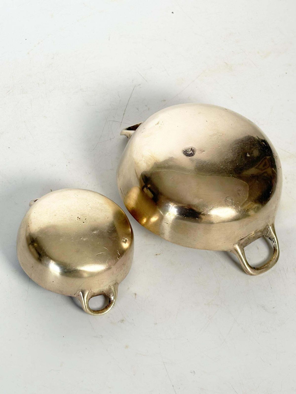 Two Brass Trinket Trays, Beautiful Antique Patina, France, 1950 photo vinterior