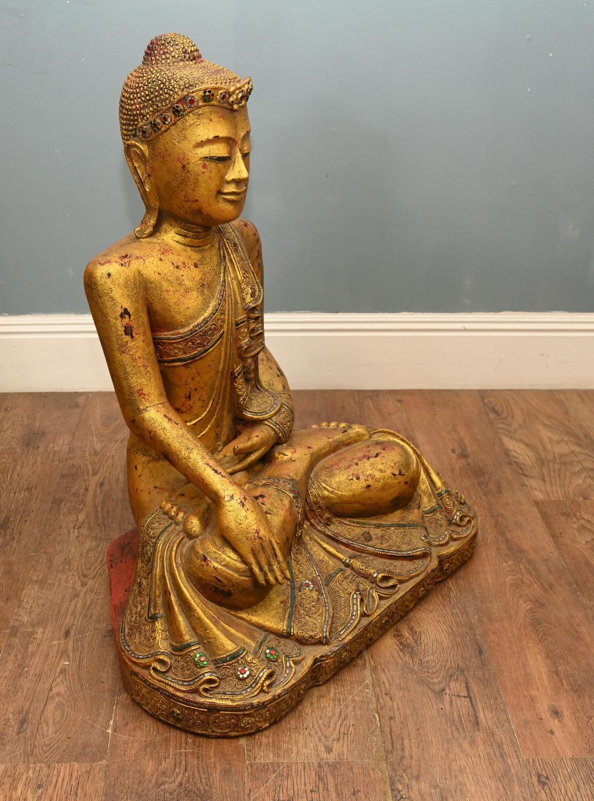 Carved Burmese Buddhist Statue Lotus Buddha Carving Myanmar photo 1150.0