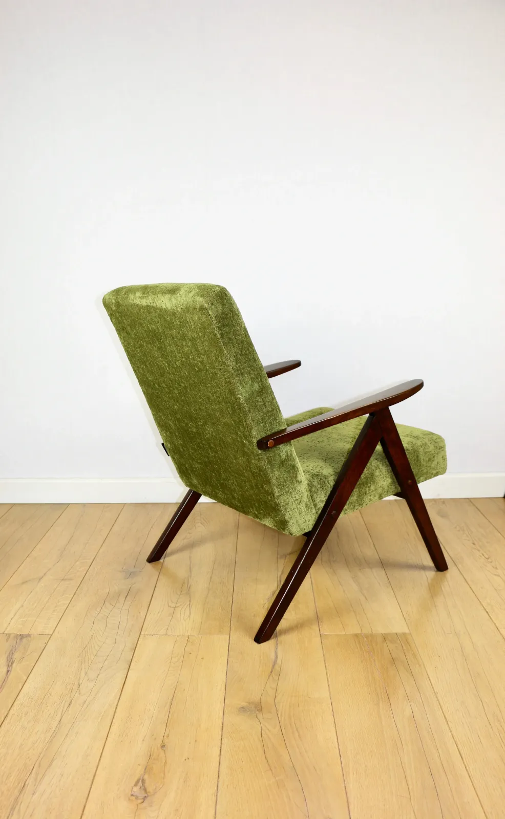 photo furniture Italian Dining Tableclassic Armchair Var B 310 1960s Vintage Olive Structured Velvet   Dark Wood