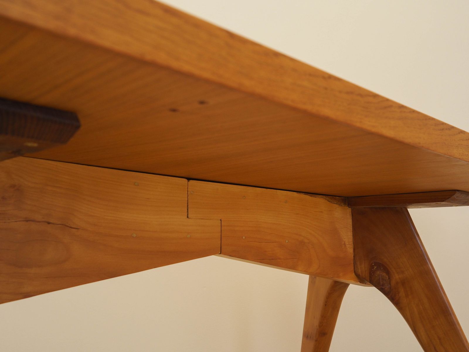 photo vintage Oak Desk, Italian Design, 1970s, Manufactured In Italy