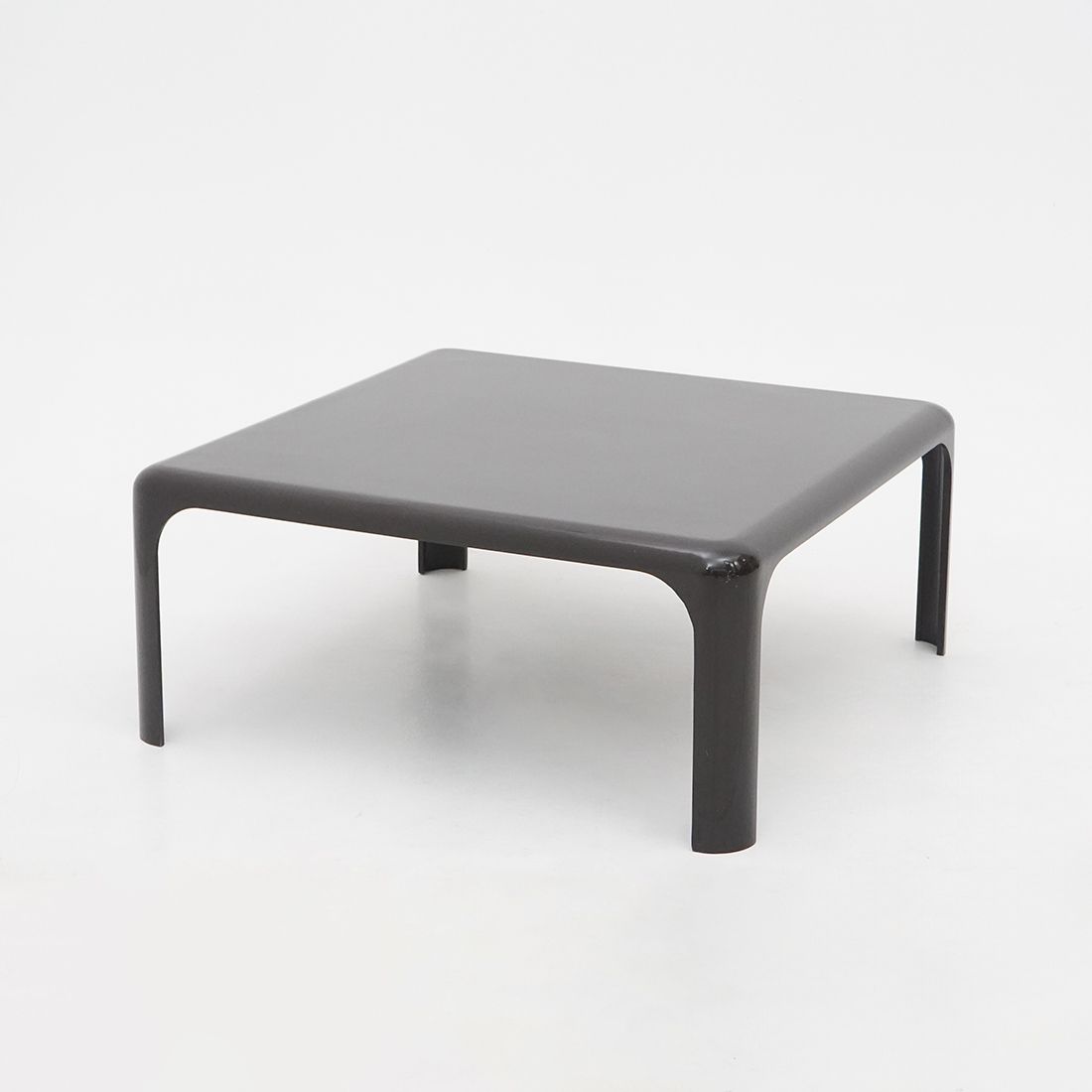“Demetrio 70” Coffee Table By Vico Magistretti For Artemide, 1960s