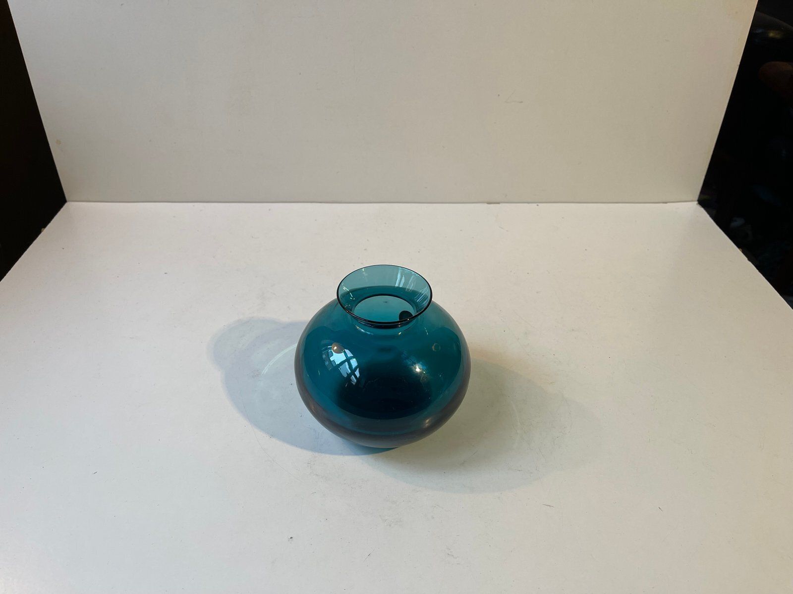 Modernist Petrol Blue Glass Vase By Gunnar Ander For Lindshammar, 1950s photo furniture