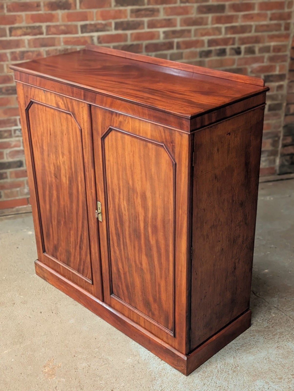 photo vinterior Antique Linen Cabinet Cupboard (Delivery Available) Mahogany Mid 19thc