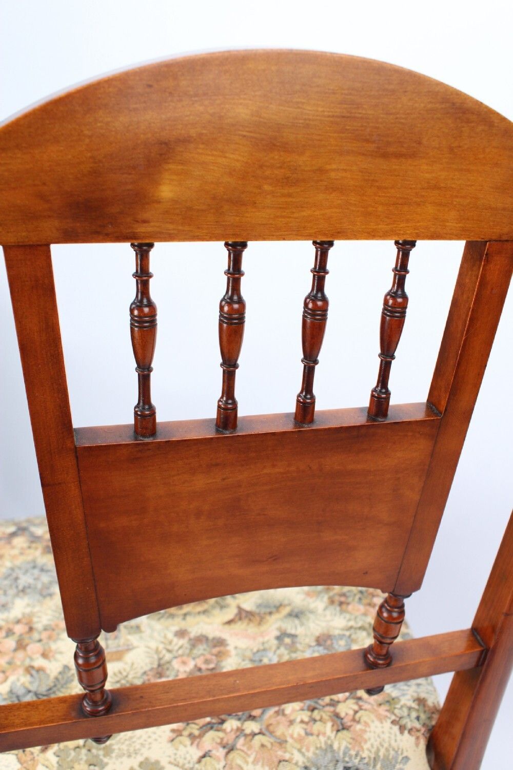 250.0 Edwardian Arts & Crafts Walnut & Gilt Side Chair photo