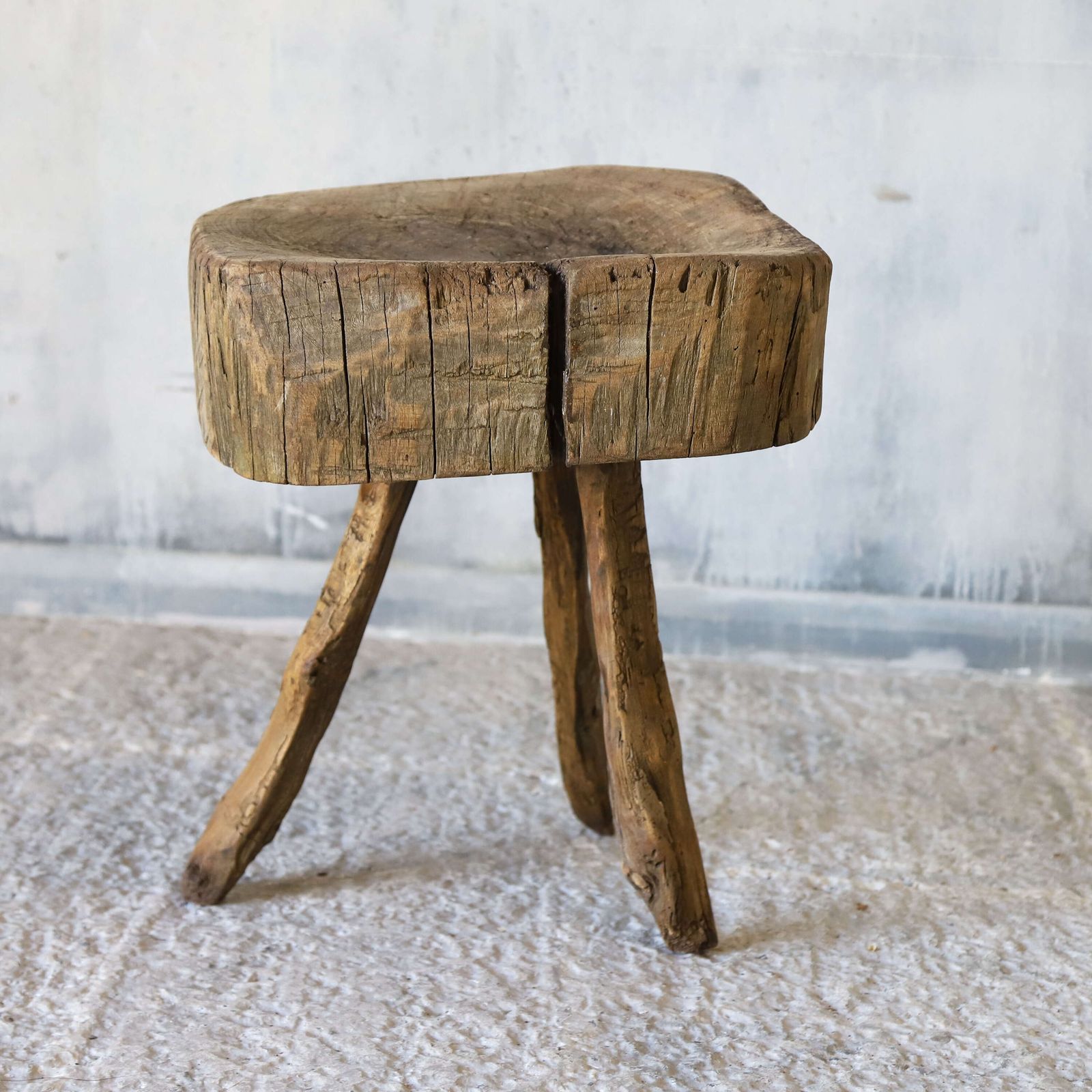 photo furniture 19th Century French Elm Chopping Block On Original Gnarled Legs – Vernacular Rural Style