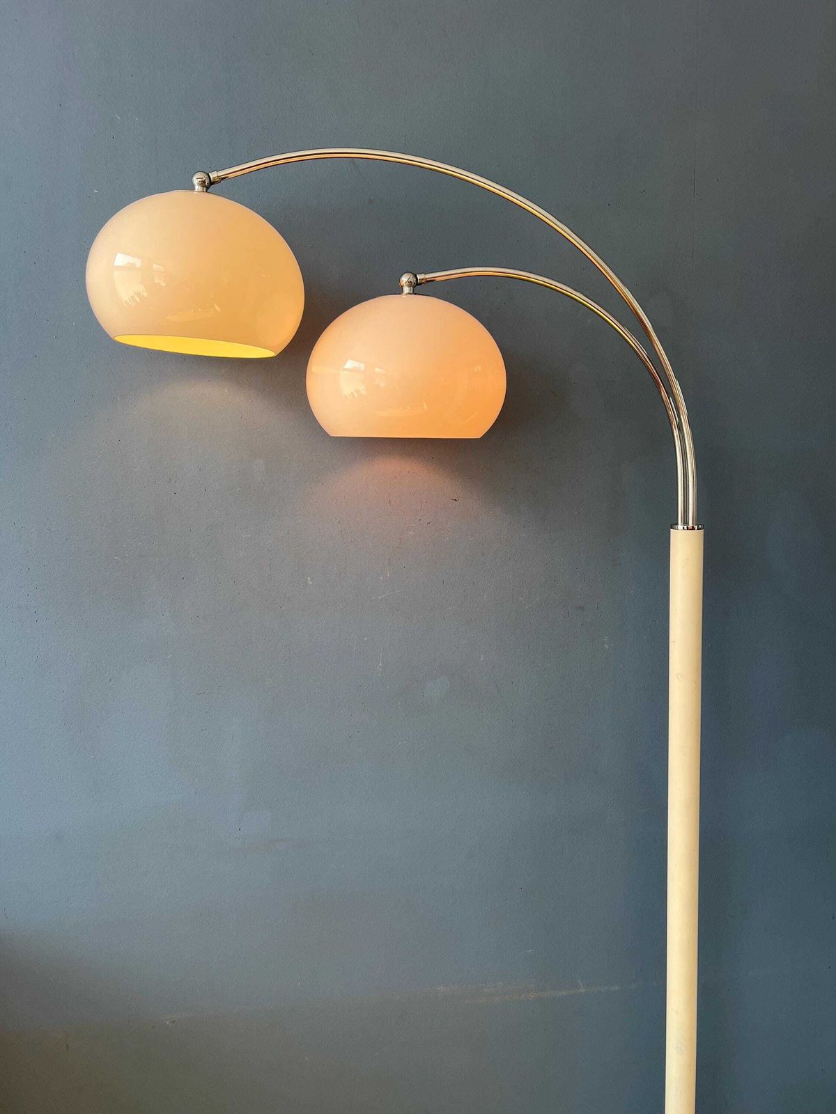 Witte Dijkstra Dubbele Boog Space Age Paddenstoellamp photo for sale