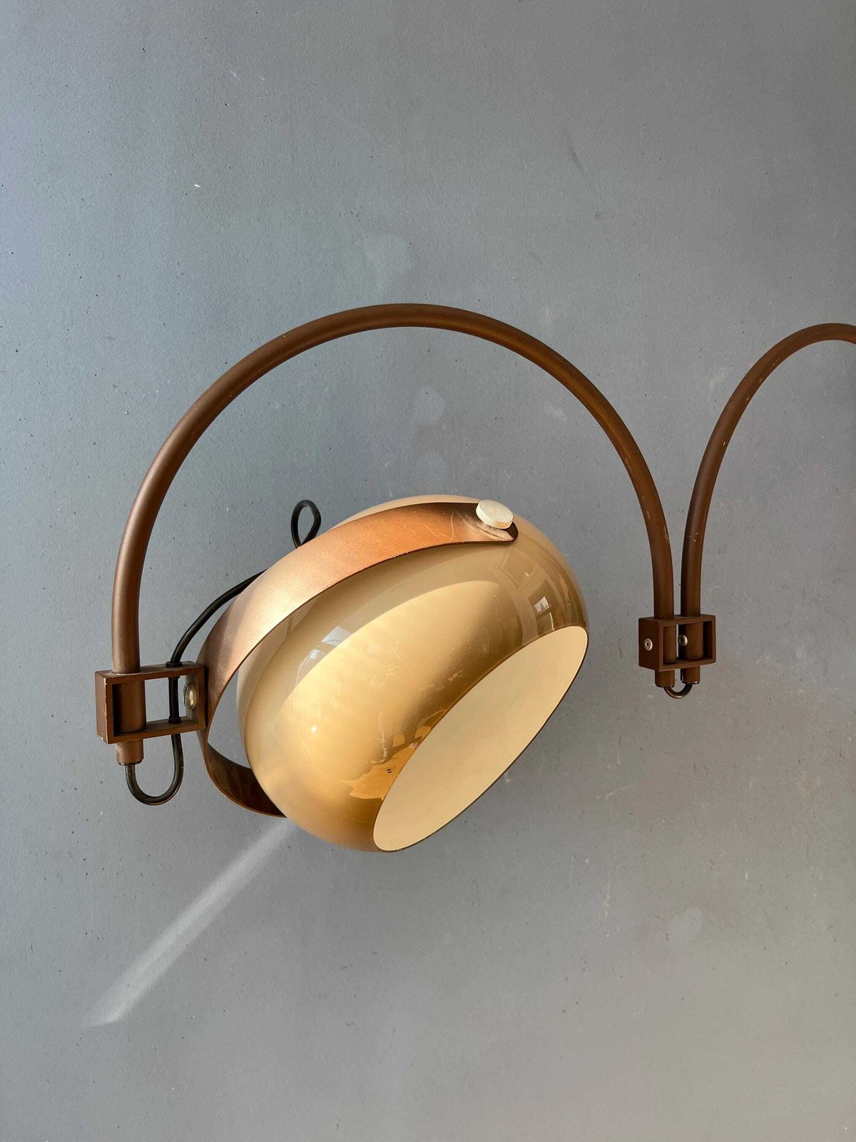 photo for sale Mid Century Dijkstra Space Age Dubbele Boog Wandlamp