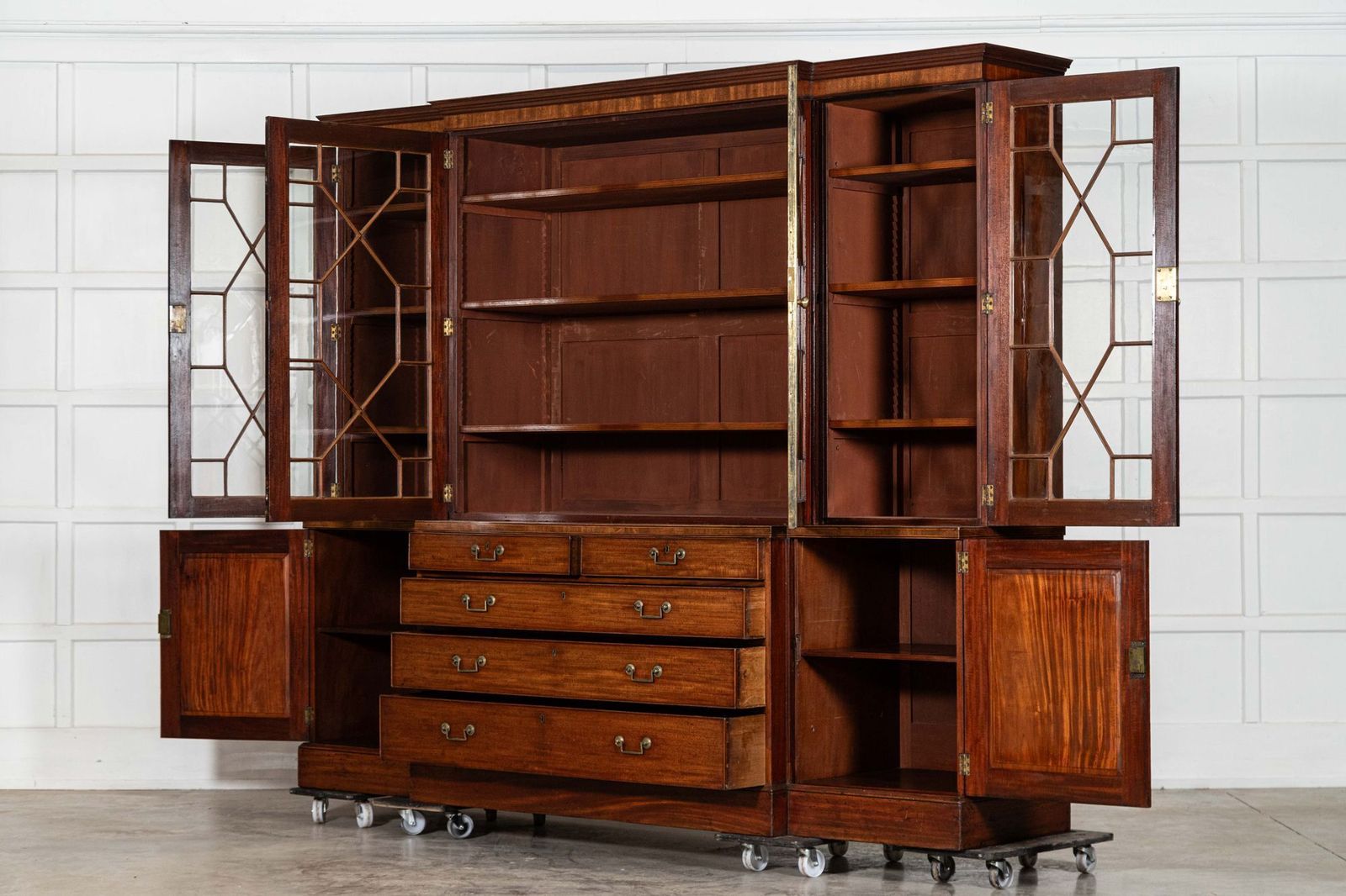Monumental English Mahogany Breakfront Inlaid Glazed Bookcase photo vinterior