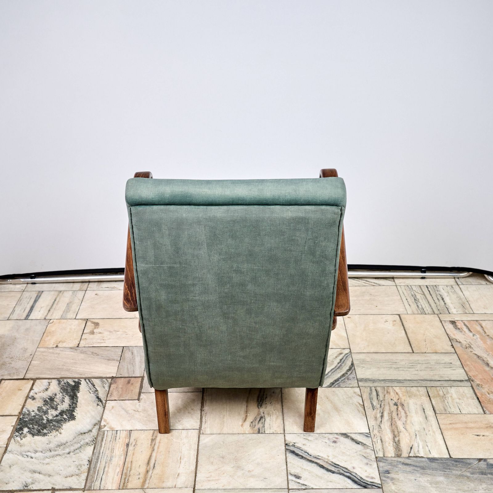 H 410 Armchair Designed By Jindrich Halabala, 1940s, Czechoslovakia photo 862.0