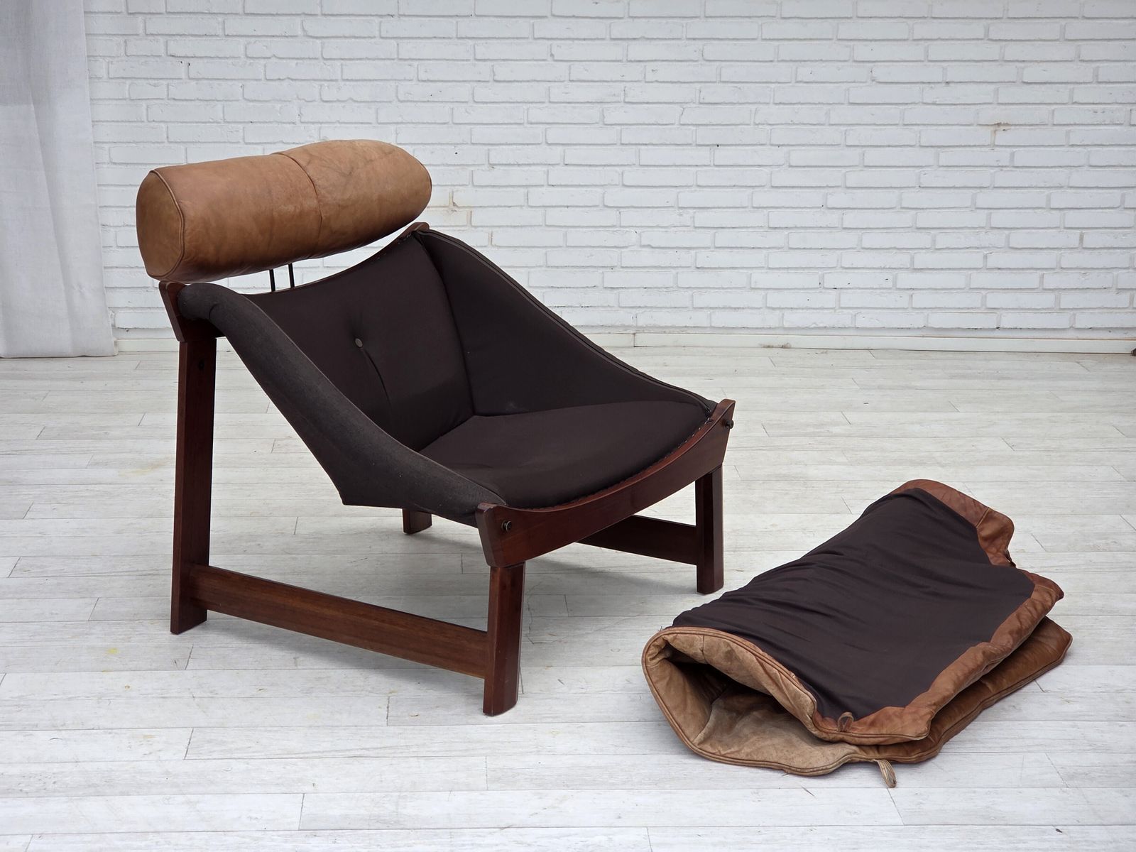 photo furniture 1970s, Norwegian Design By Jan Erik Lindgren, Armchair Model "Amazon"