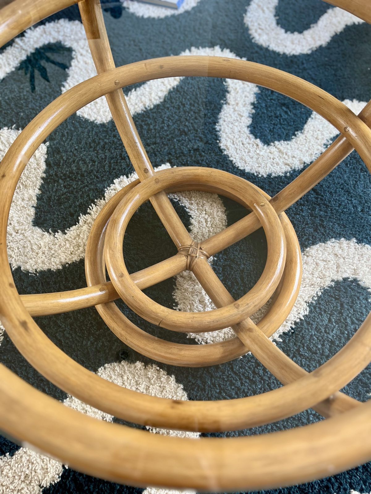 1960s Angraves Bamboo & Glass Coffee Table – Round Boho Mid Century photo vinterior