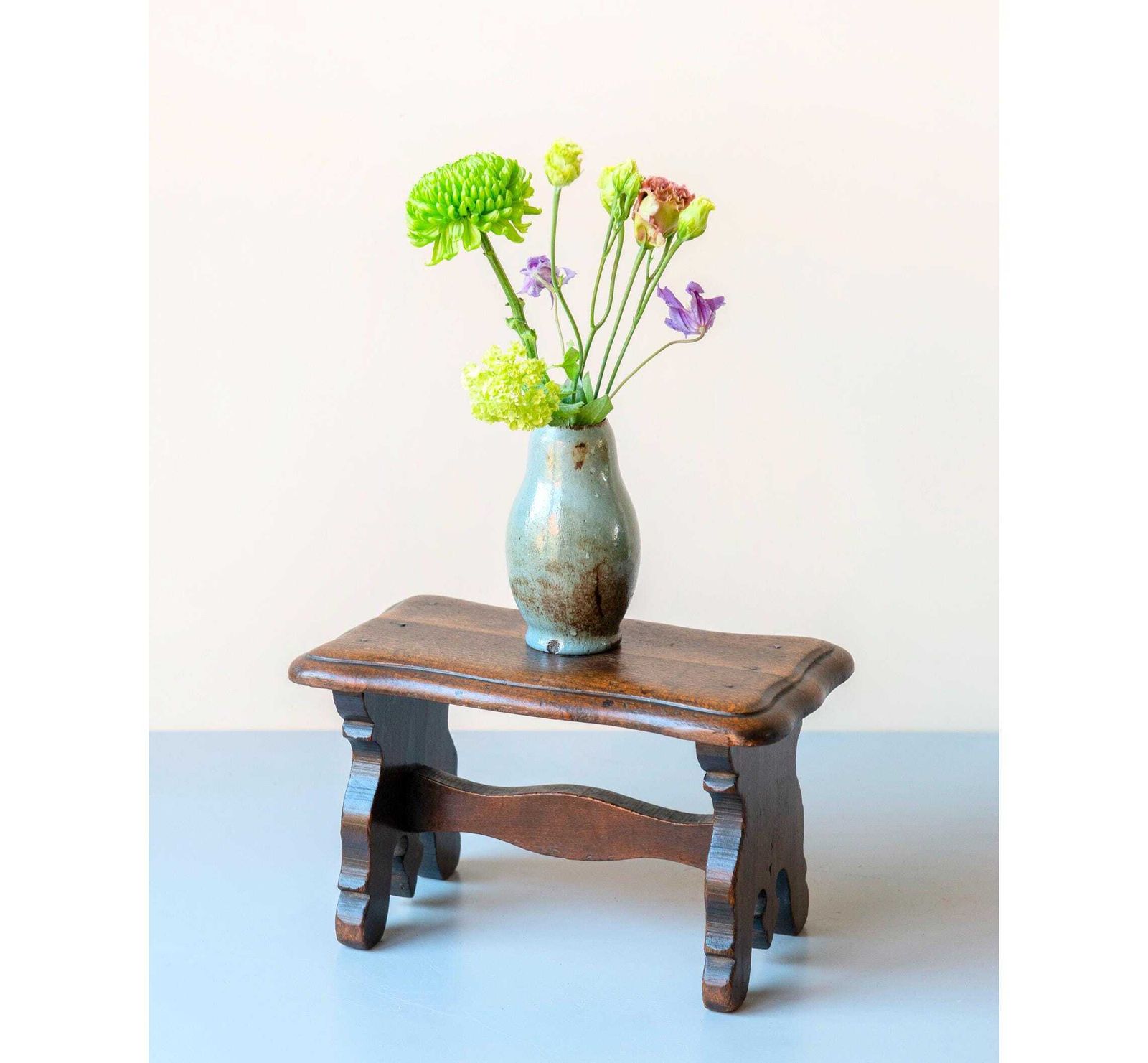19th Century Primitive Wooden Stool – Rustic English Country Footstool With Scalloped Top photo Furniture