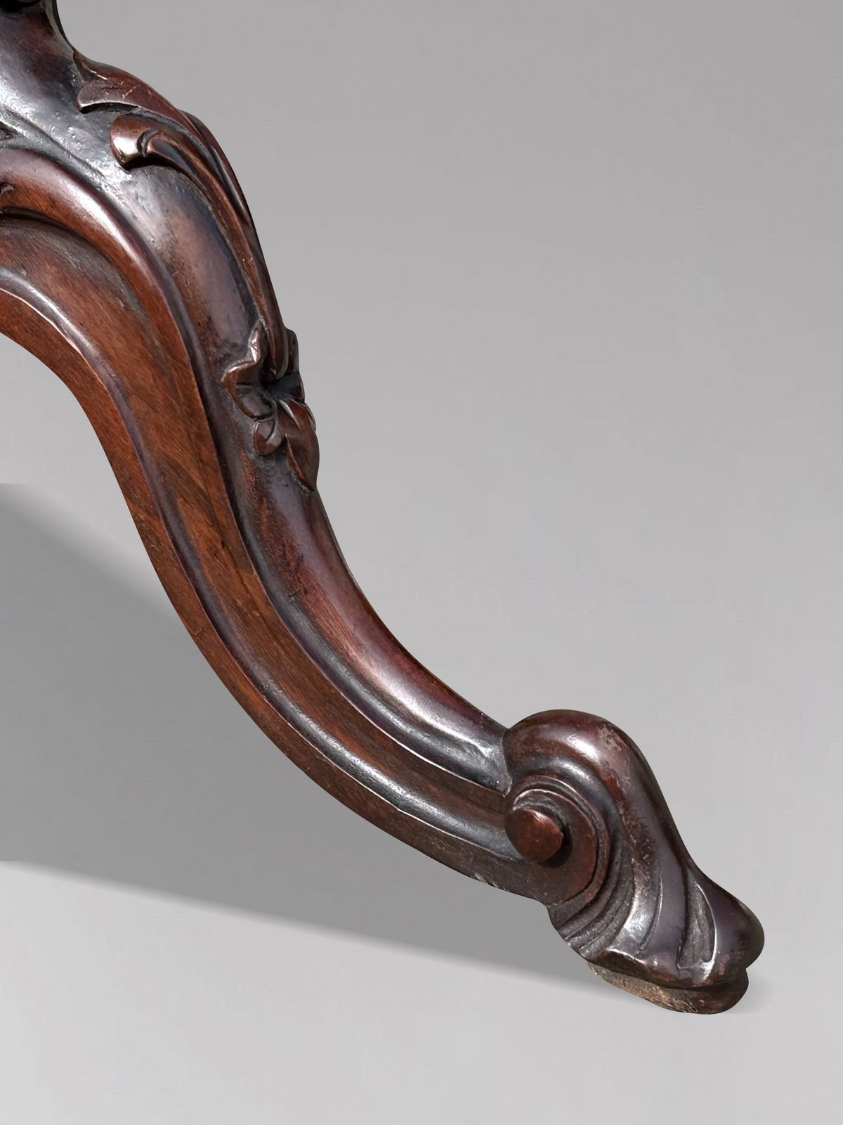 photo furniture 19th Century Victorian Period Walnut Parquetry Tilt Top Occasional Table