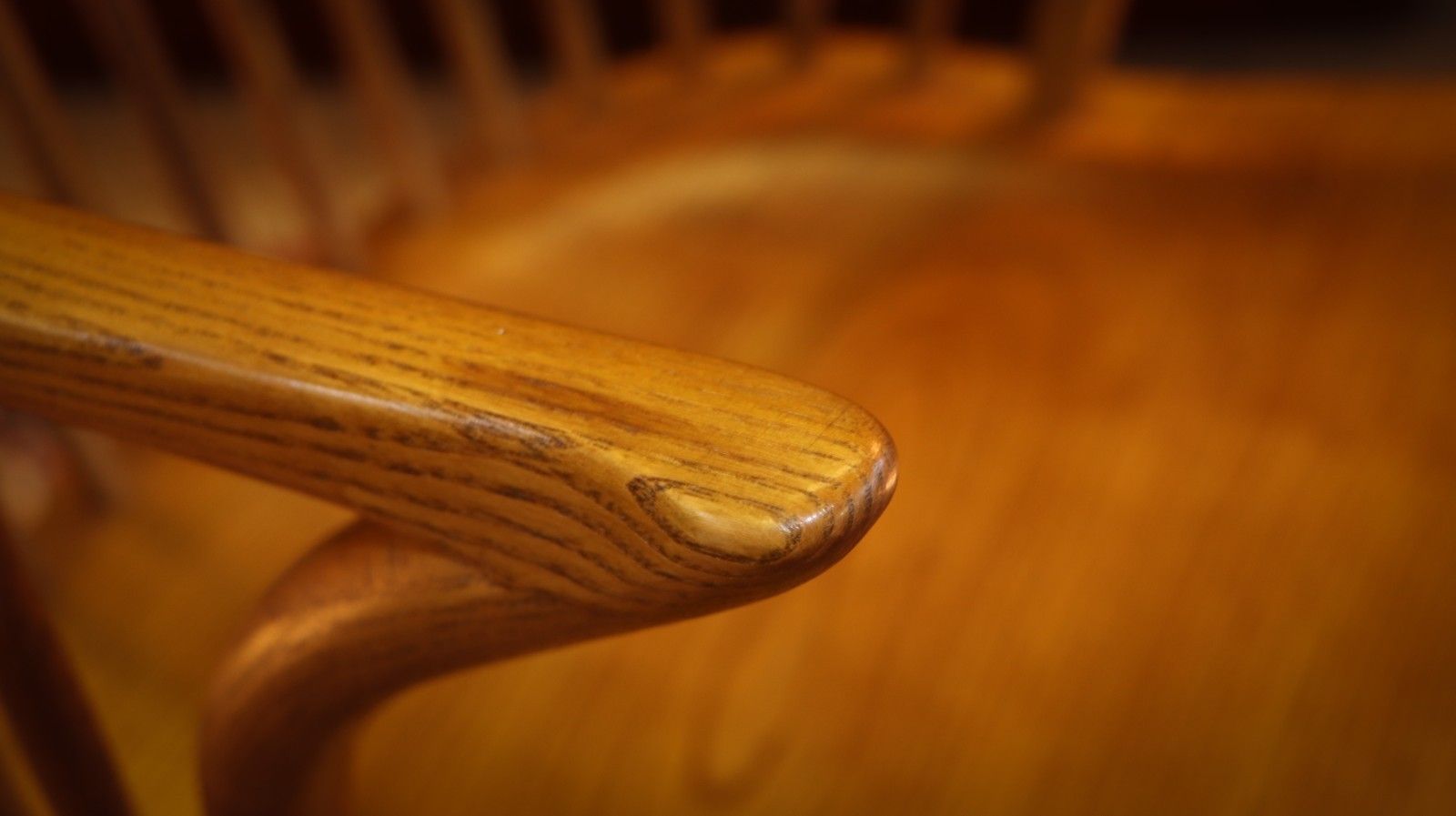 photo buy Stunning Georgian 18th Century Windsor Style Bow Spindle Back Rocking Chair 🚚