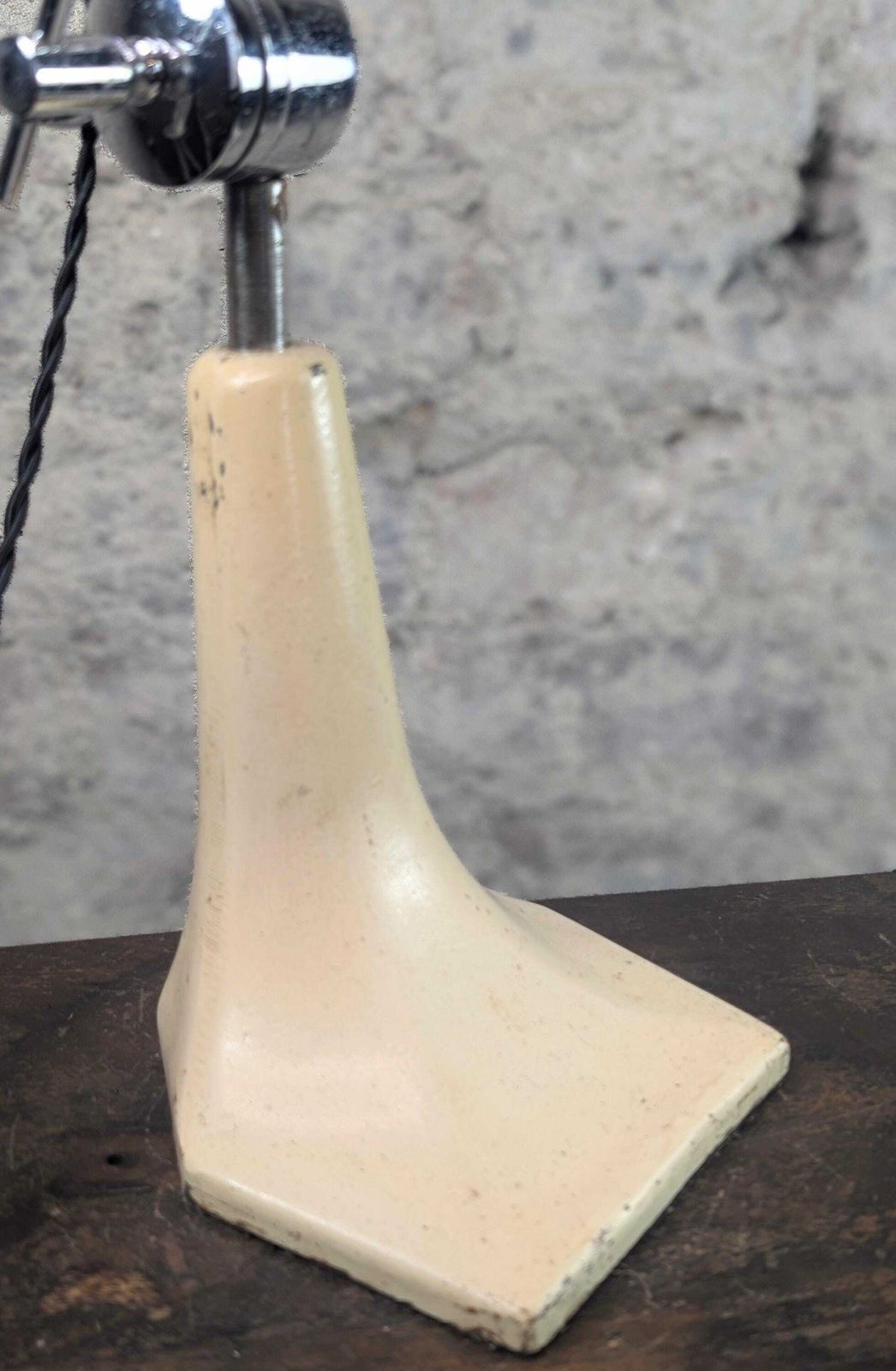 photo for sale Art Deco Vintage Medical Lamp Made In England, 1930's.