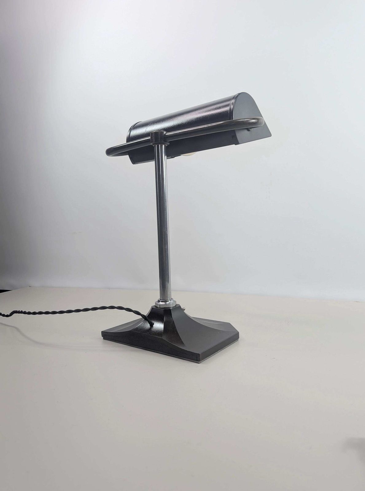 Vintage Banker's Desk Lamp With Bakelite Base, 1930s. photo 190.0