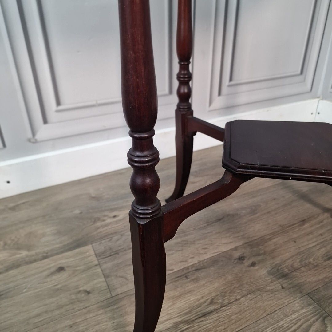 photo vinterior Antique Side Table Wooden Arts & Crafts Octagonal 2 Tier Hardwood Window Wine