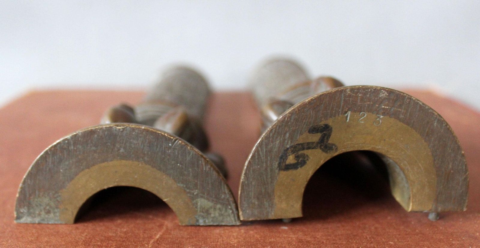 photo vintage Antiek Zwaar Gegoten Bronzen Buis, Tweedelig, Passend Samengevoegd, Meubelversiering, Kroonluchterdeel, Restauratiemateriaal