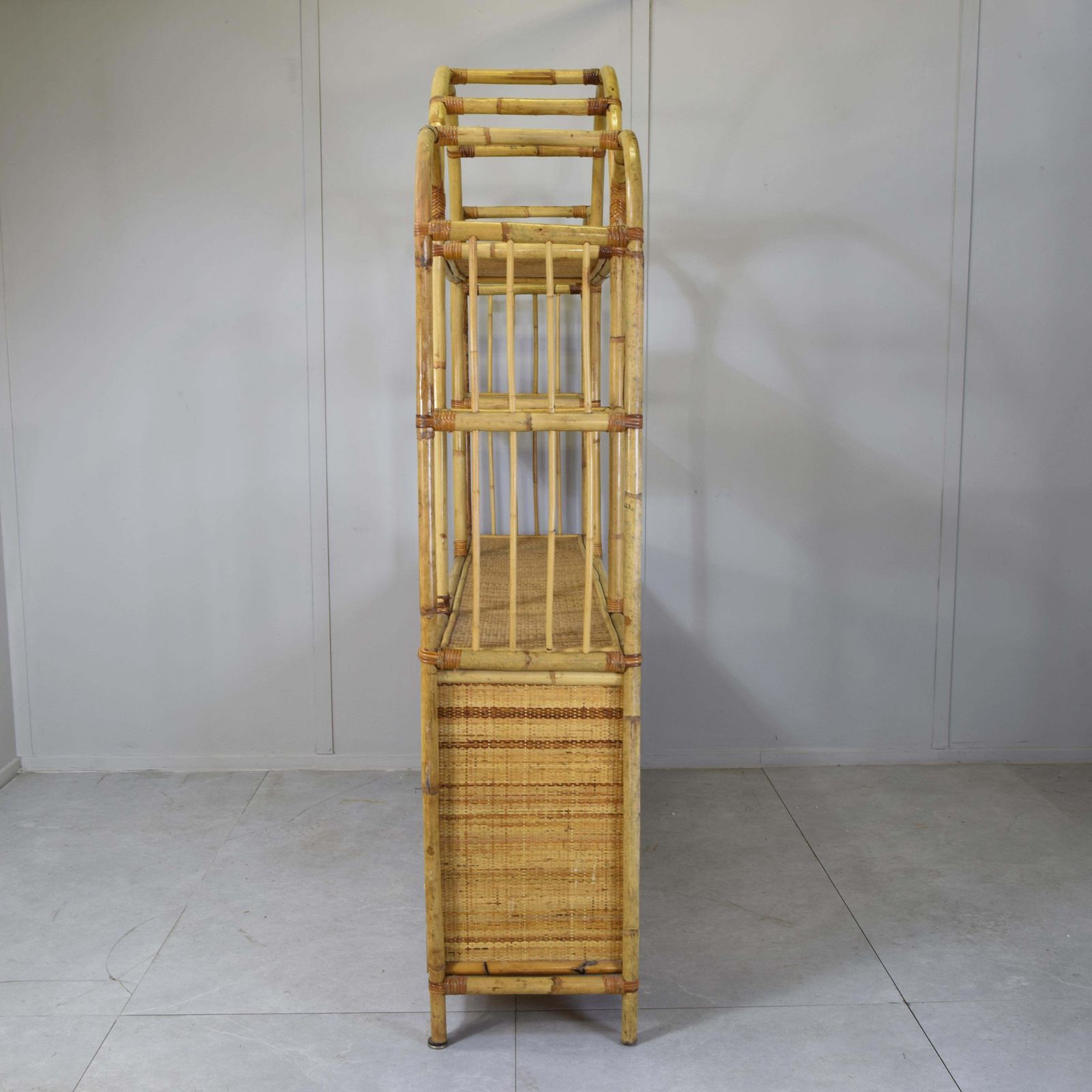 photo furniture Viavai Del Sud Cabinet In Bamboo And Rattan 1960s
