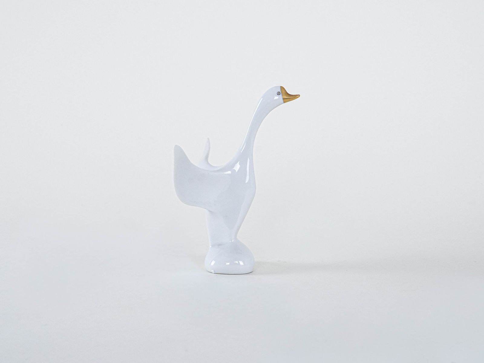 Porseleinen Ganzenfiguur, Hongaars Ontwerp, Jaren 1960, Vervaardigd Door Holloháza photo Kunst