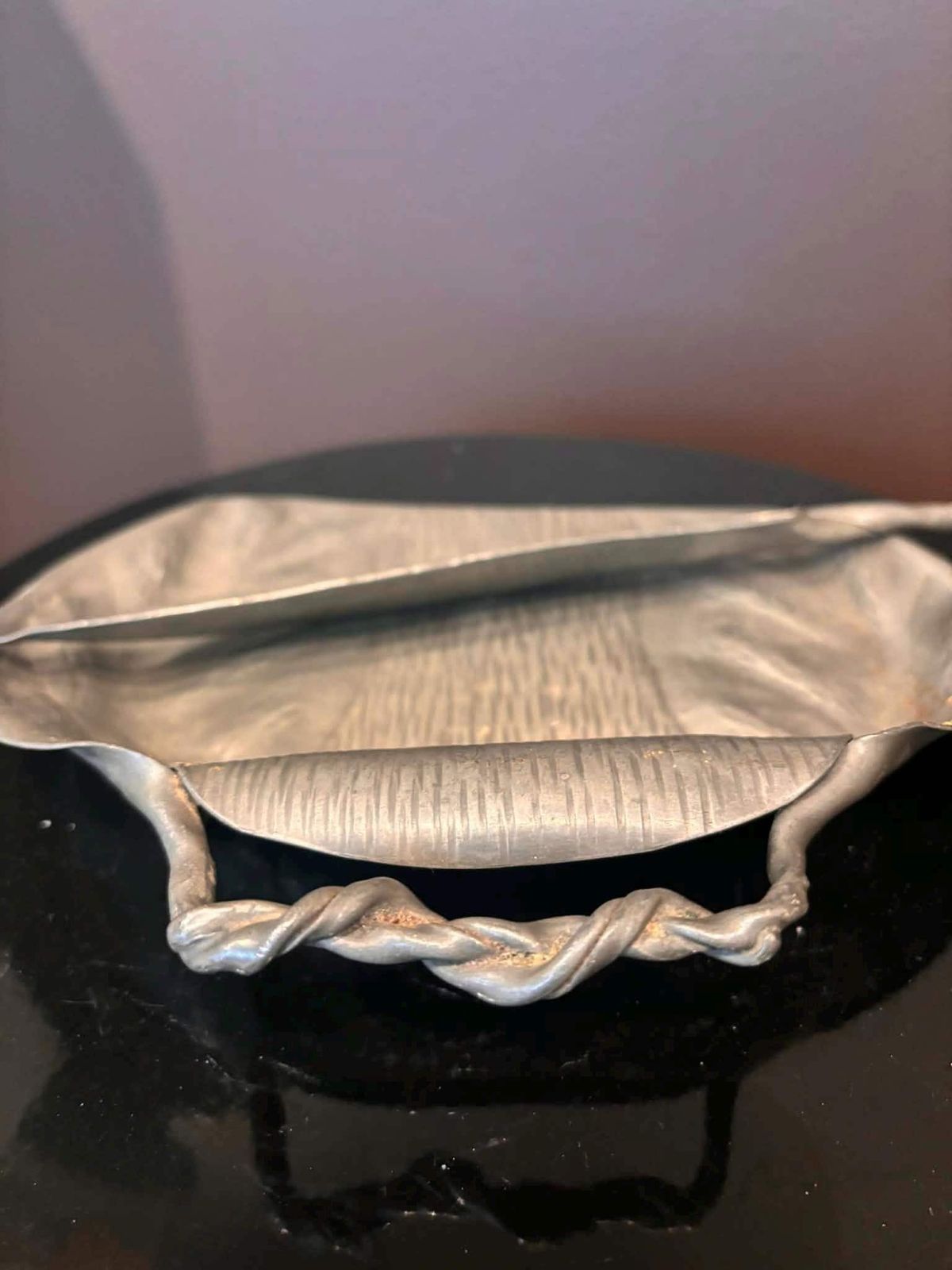Antique French Art Nouveau Pewter Crumb Tray Scoop Hand Hammered Repoussé Paris C.1910 photo vinterior