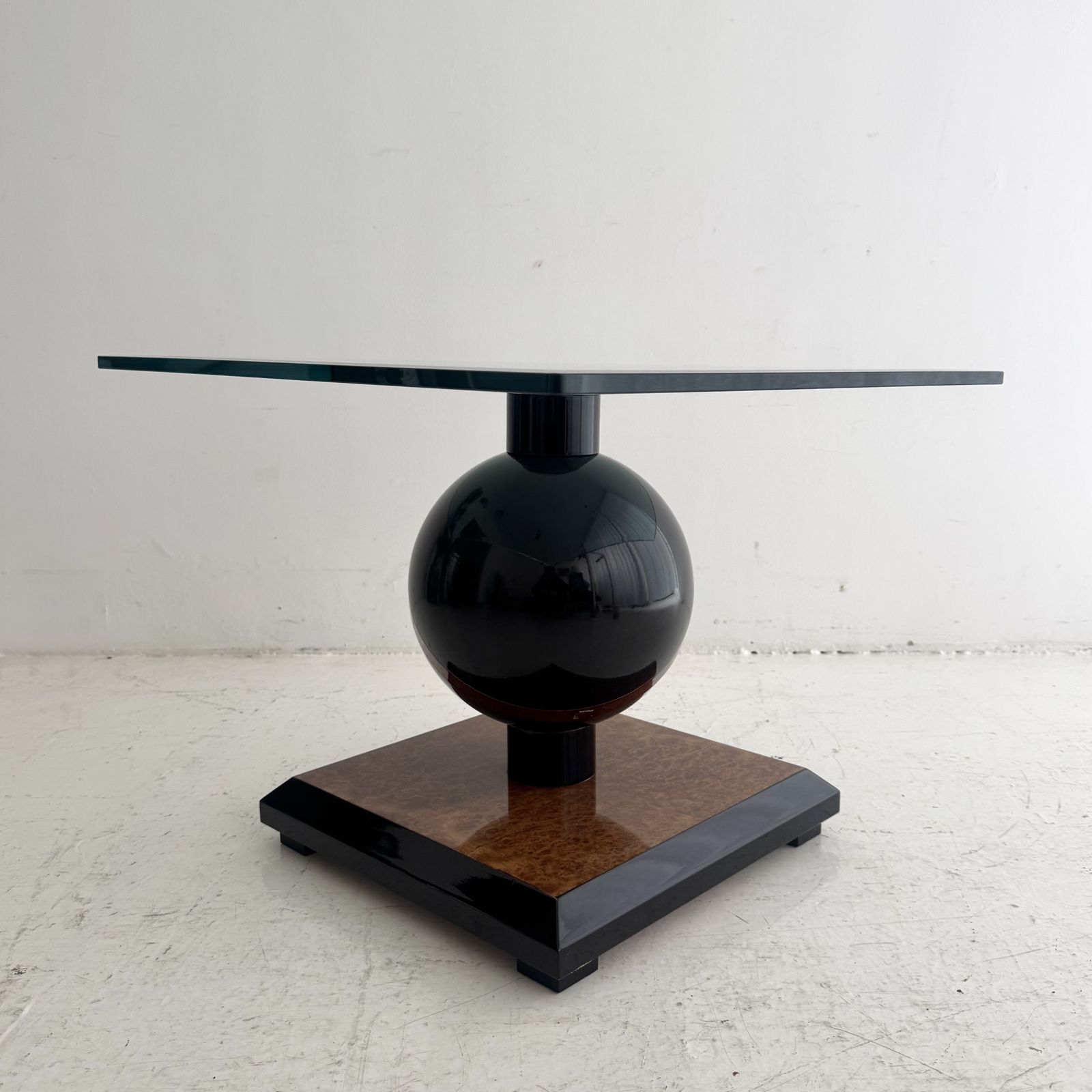 A 1980s Elm Burr And High Gloss Italian Side Table photo for sale