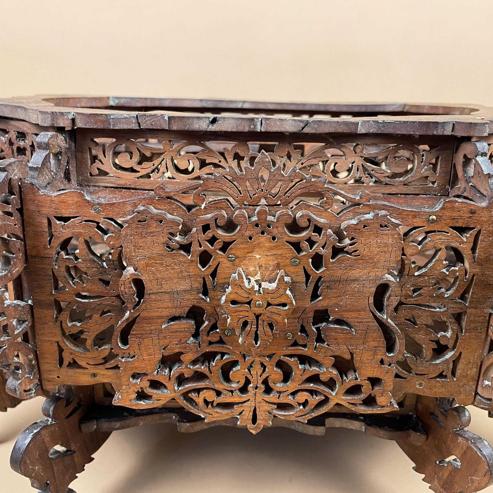 Antique Style Carved Wood Planter Jardiniere Stand Handmade Victorian Anglo Indian Style Hand Carved Wooden Planter Box Black Forest photo vinterior