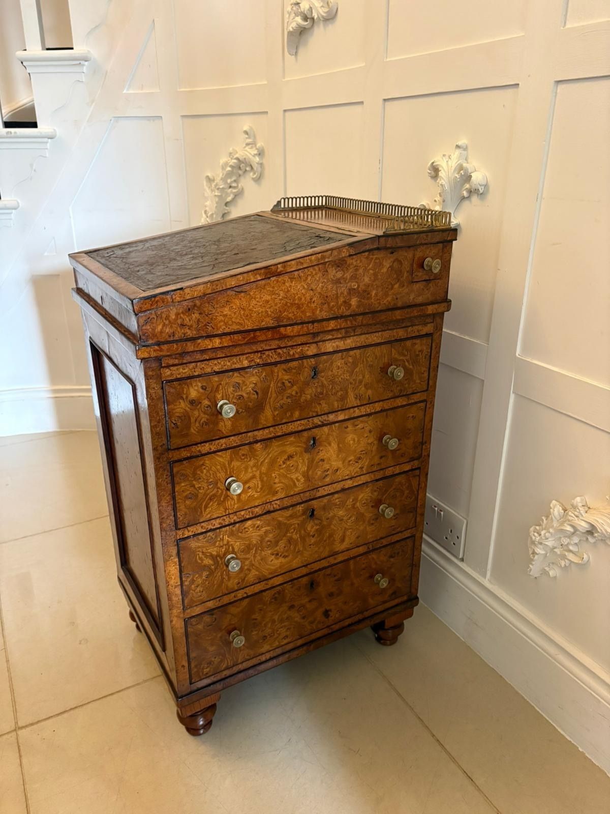 photo vinterior Antique George III 18th Century Quality Pollard Oak Slide And Turn Top Davenport Desk