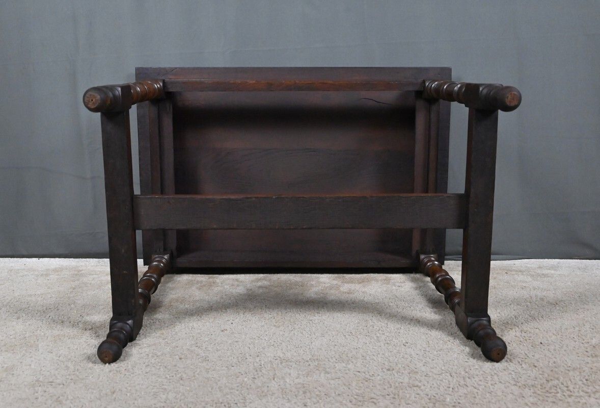 photo buy Small Oak Desk, Louis XIV Style – Second Half Of The 19th Century
